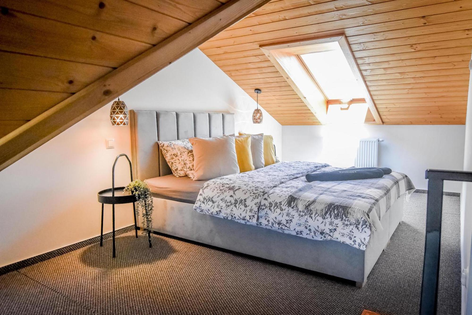 Podtatrzanskie Apartamenty Нови Тарг Екстериор снимка