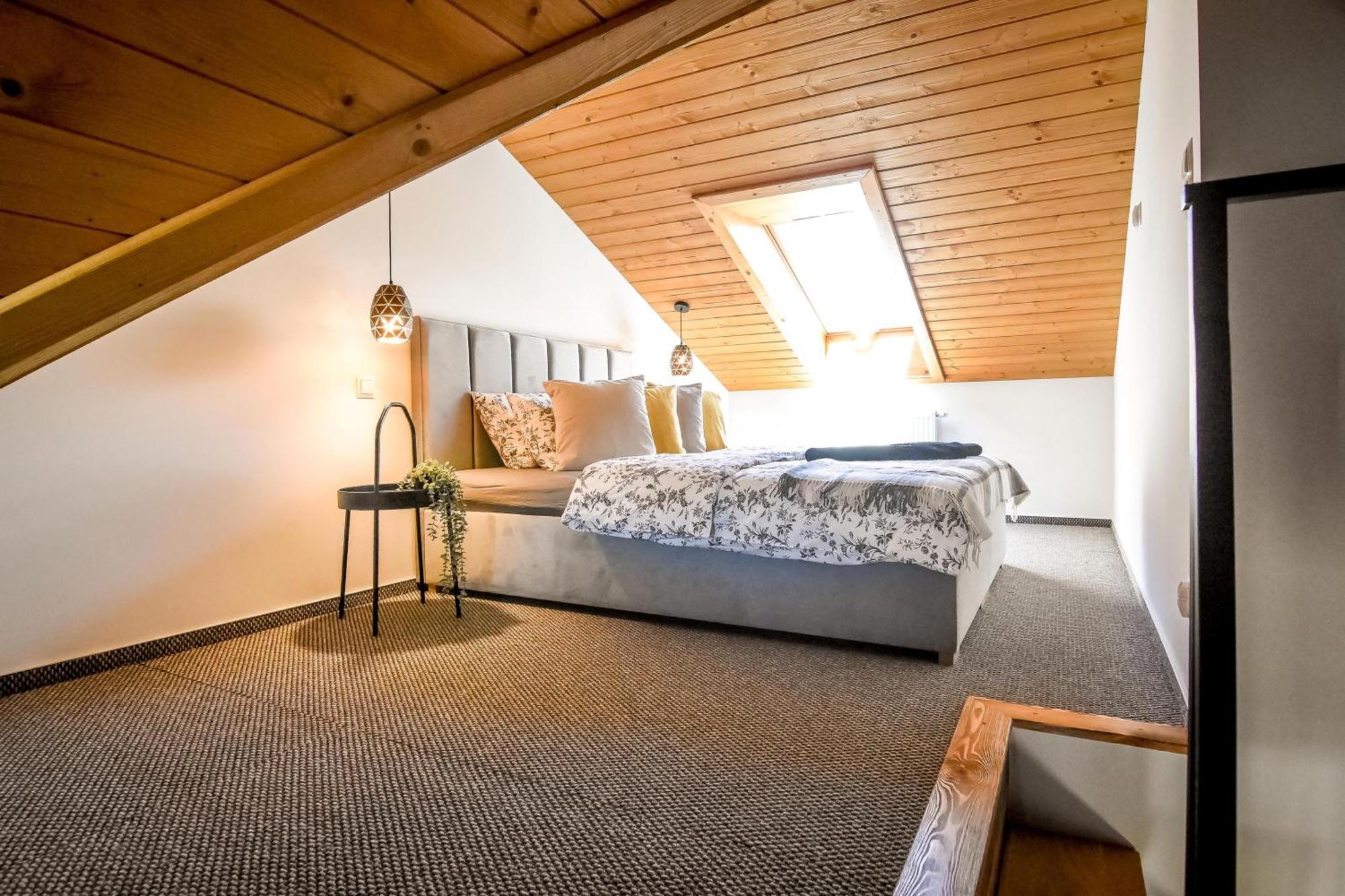 Podtatrzanskie Apartamenty Нови Тарг Екстериор снимка