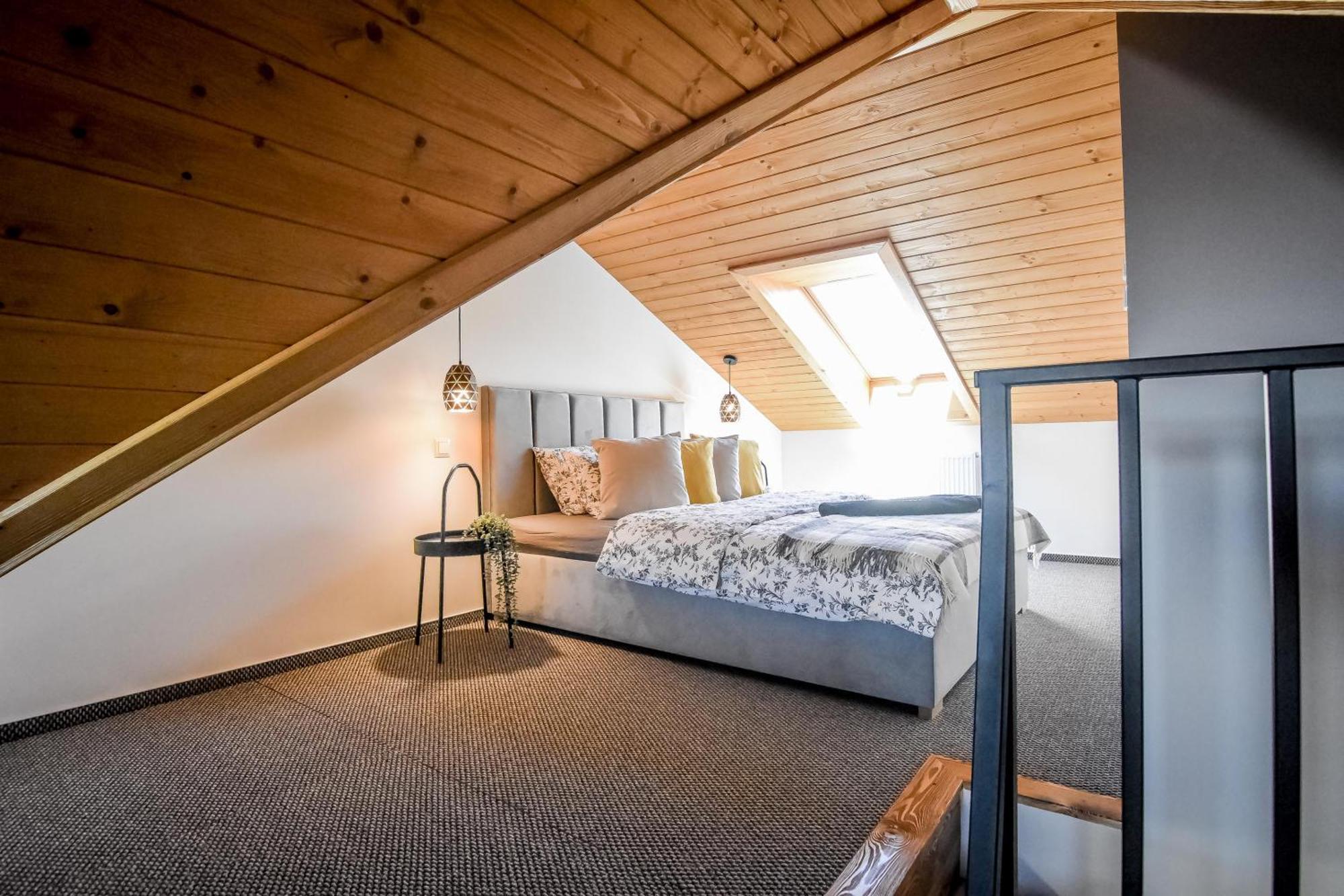 Podtatrzanskie Apartamenty Нови Тарг Екстериор снимка